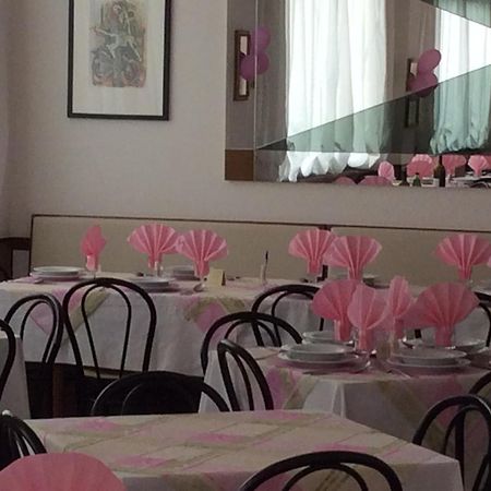 קאטוליקה Hotel Granada מראה חיצוני תמונה