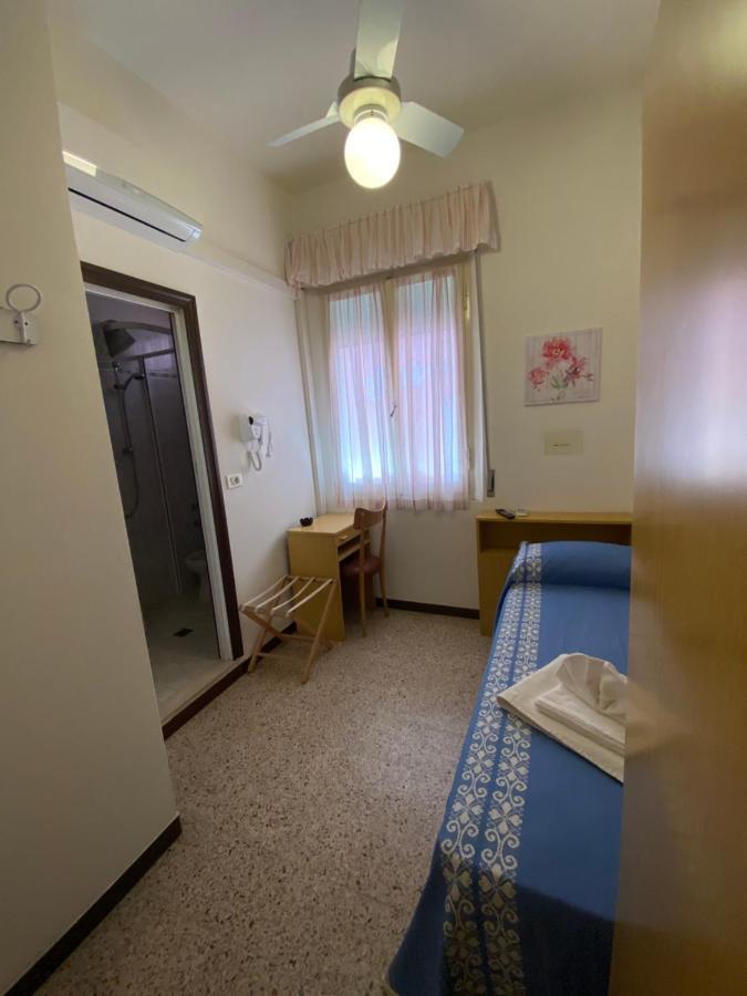 קאטוליקה Hotel Granada מראה חיצוני תמונה