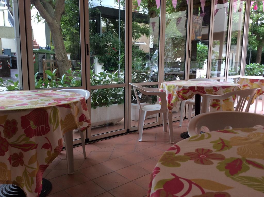 קאטוליקה Hotel Granada מראה חיצוני תמונה