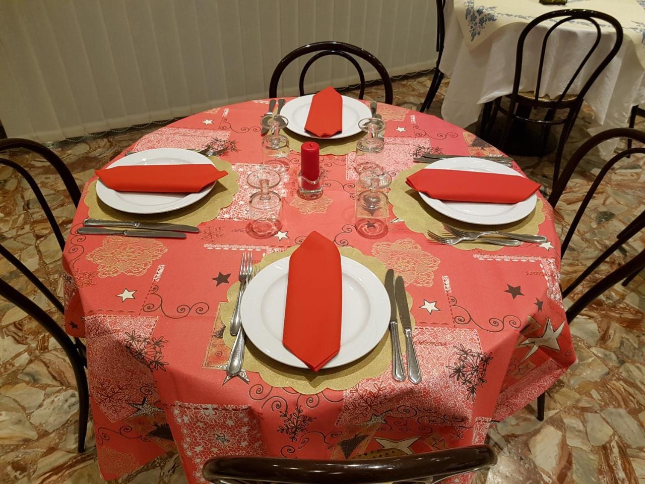 קאטוליקה Hotel Granada מראה חיצוני תמונה