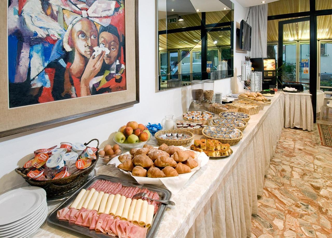 קאטוליקה Hotel Granada מראה חיצוני תמונה