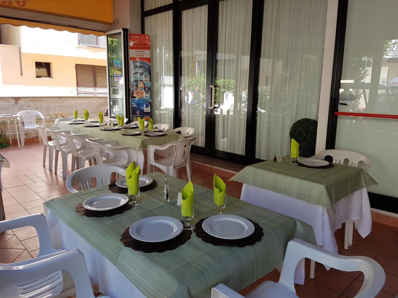 קאטוליקה Hotel Granada מראה חיצוני תמונה