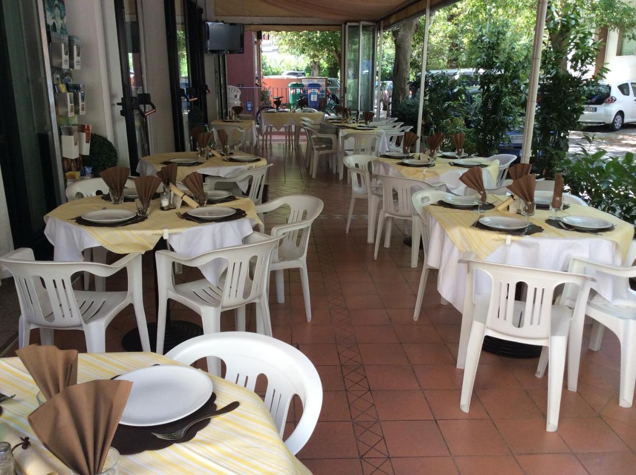 קאטוליקה Hotel Granada מראה חיצוני תמונה